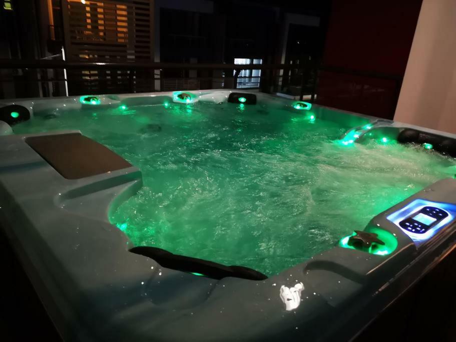 Imperial Cottage Malacca Екстериор снимка